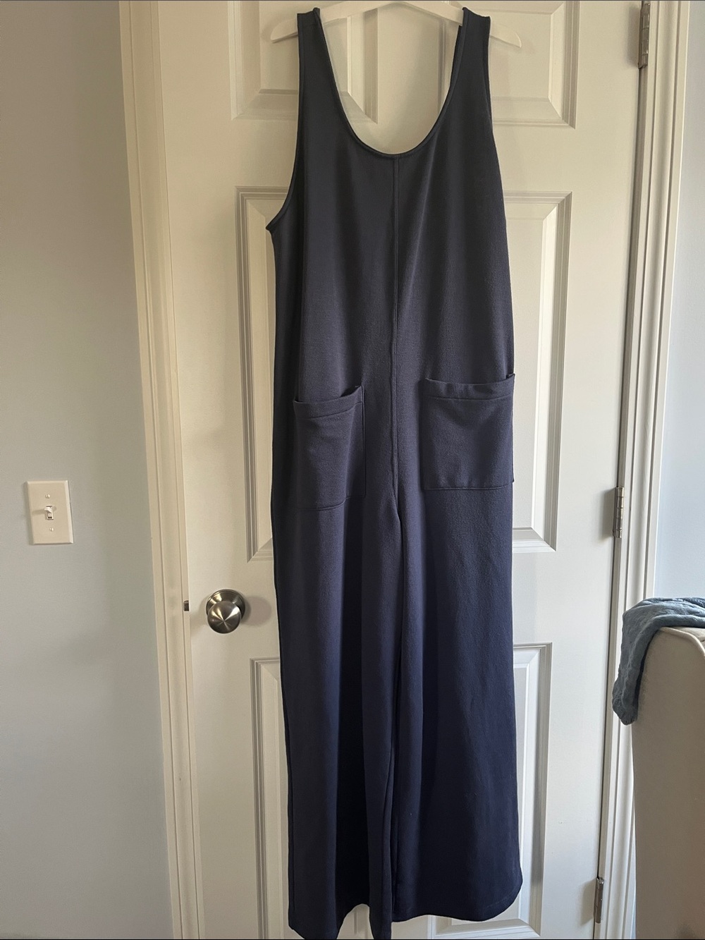 Old Navy Navy Sleeveless Wide-Leg Jumpsuit with Front Pockets